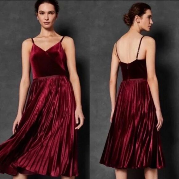 NWOT Ted Baker Khim Pleated Wine Velvet Coctail Dress Sz 0 US Sz 2 - Picture 2 of 8